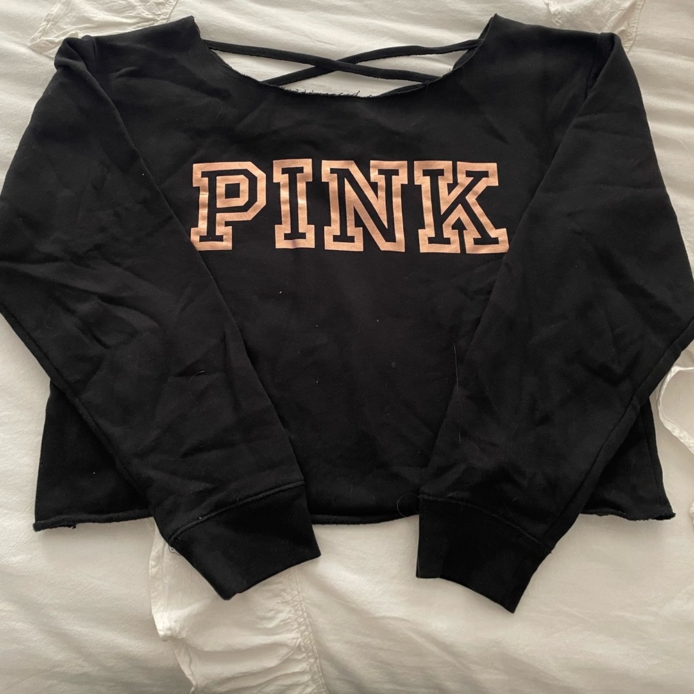 VS pink crop crewneck